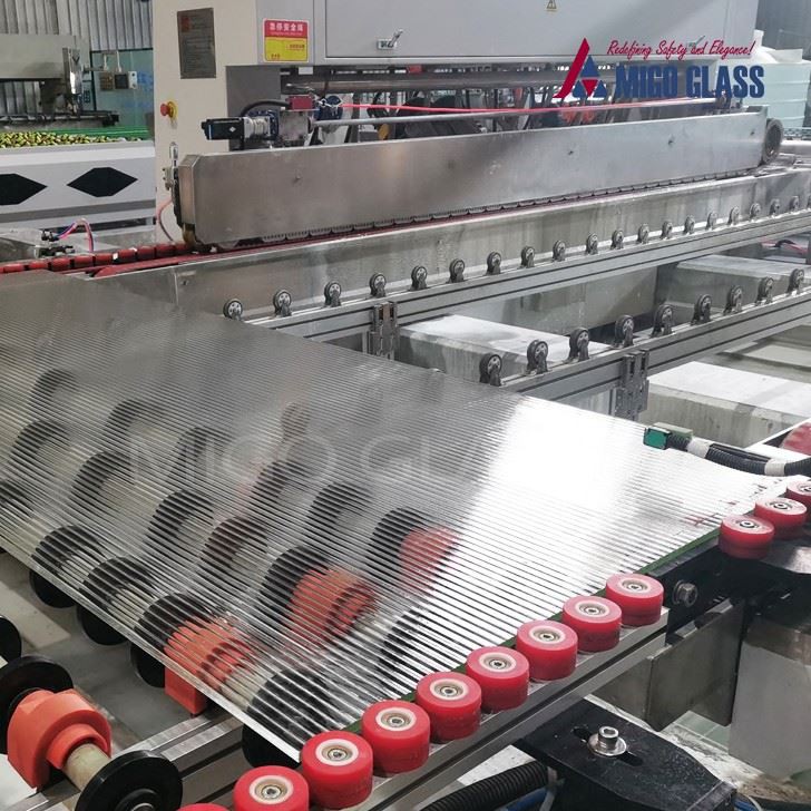 Fluted glass for shower