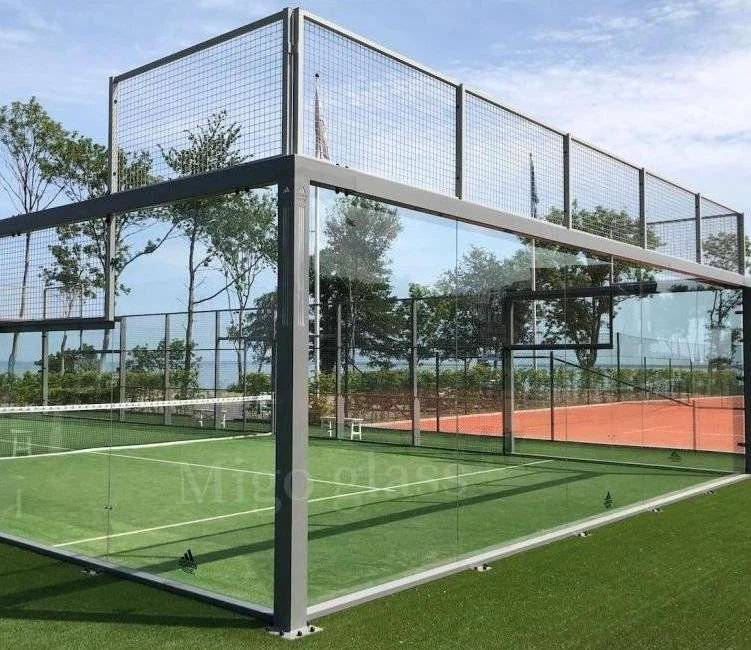 Panoramic padel court